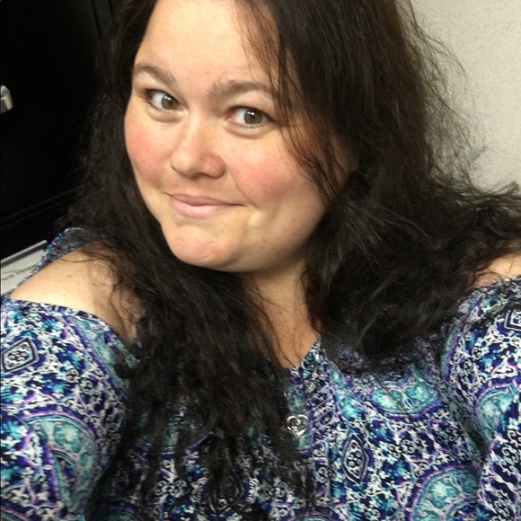 Meet your Posher, Amanda - Picture 1 of 1